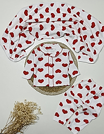 Kalp temalı battaniye koz bebek pijama takımı