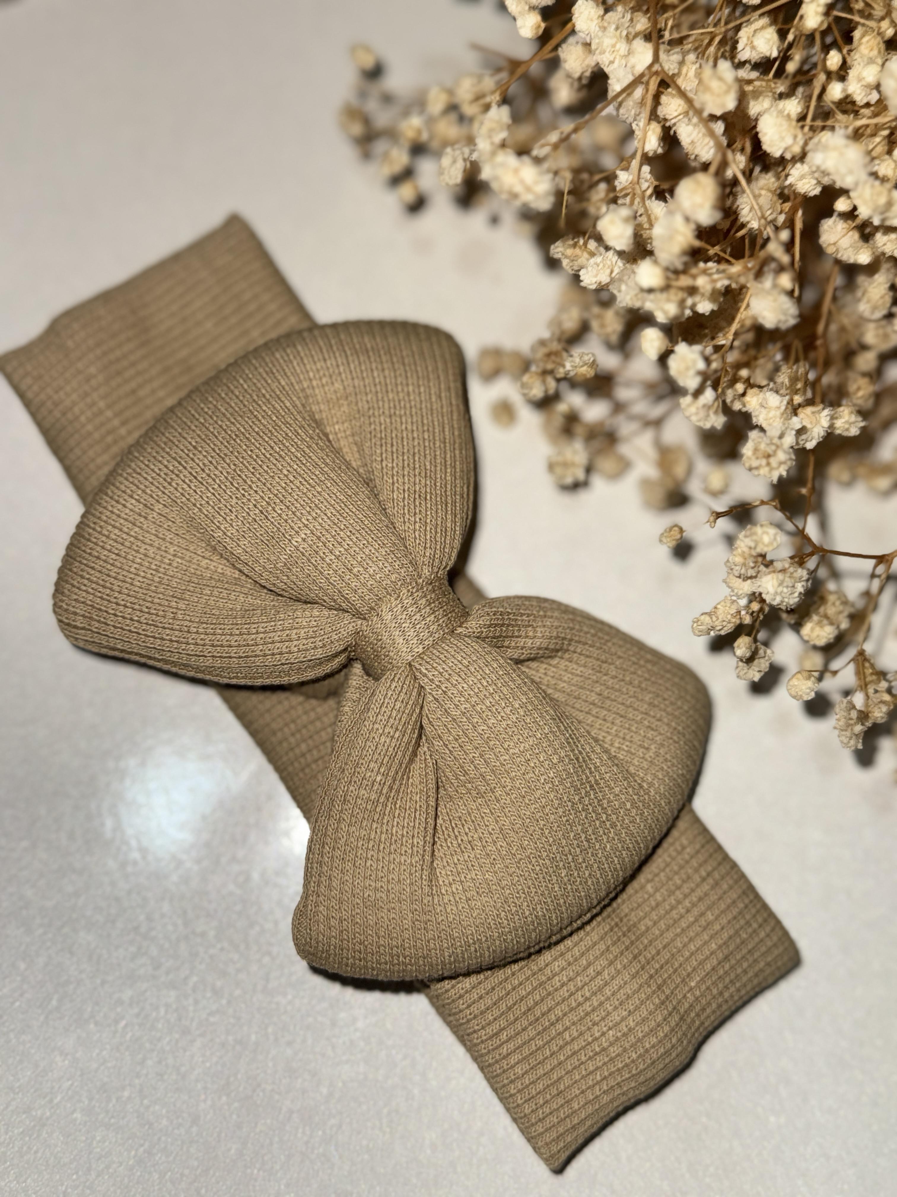 Esnek kumaş bebek bandanası