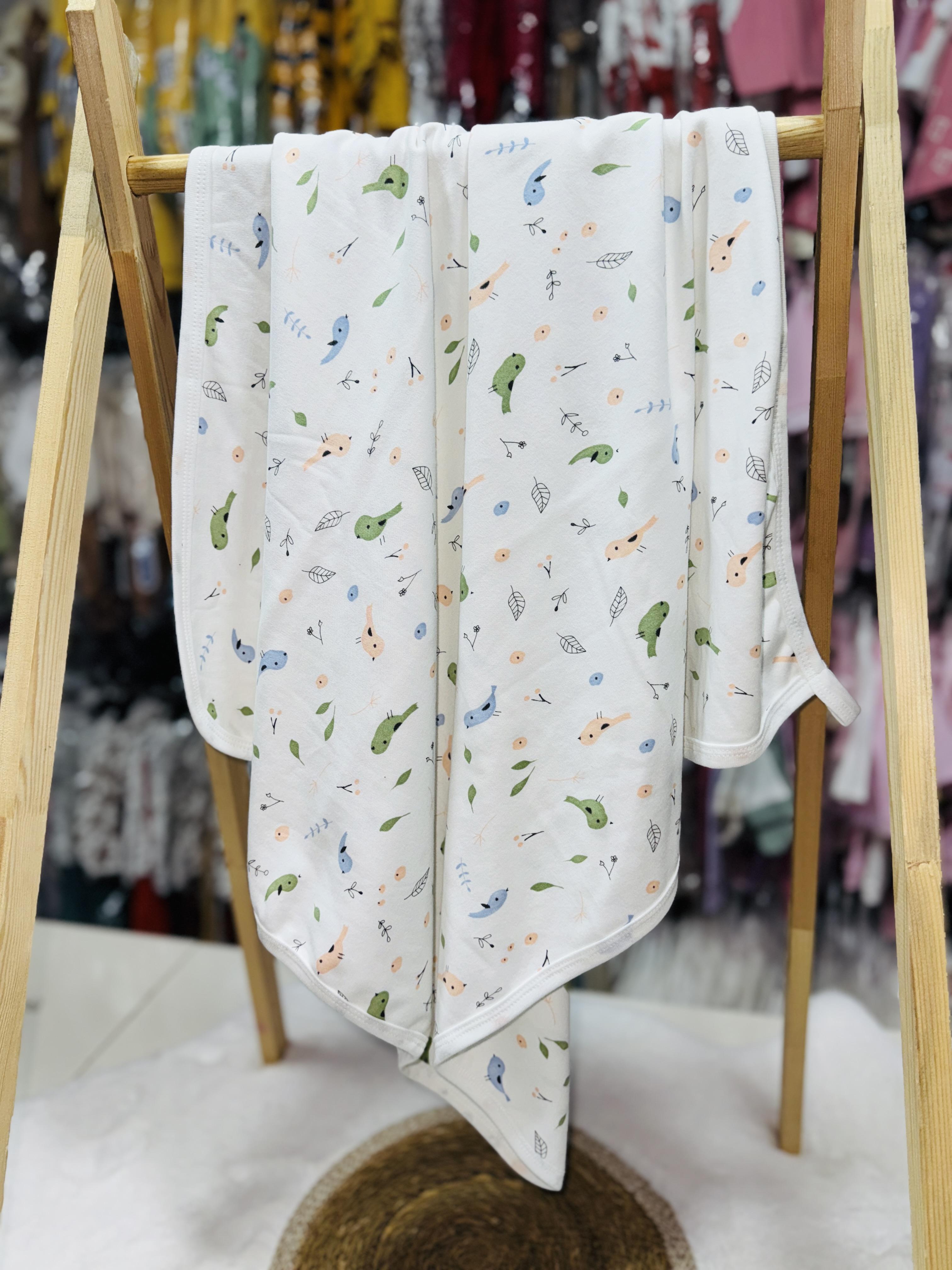 Kuş temalı bebek battaniyesi